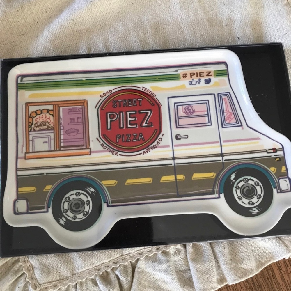 Ceramic dish Pizza food truck ceramic plate kitch retro Y2k  - new